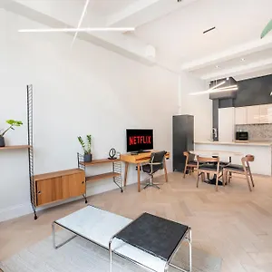 https://apt-spacious-2-bedroom-2-bathroom-tower-bridge-bermondsey.brighton-hotels-england.com
